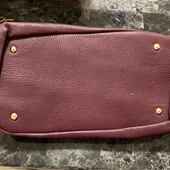 Shoulder bag. Burgundy pebble leather - Picture 3 of 5